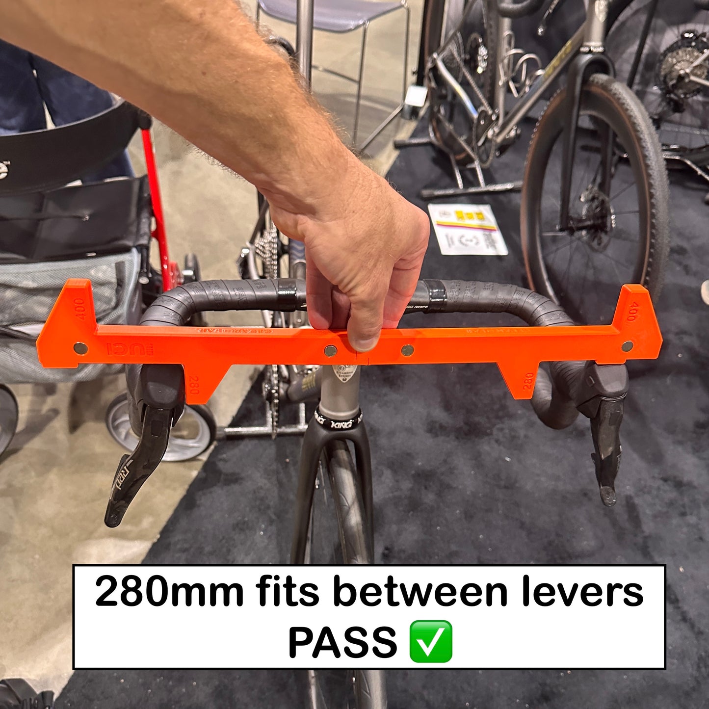 UCI Handlebar width gauge