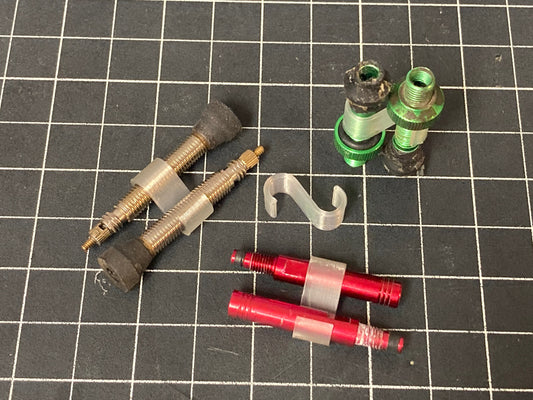 Tubeless Valve Pair Holder Clip