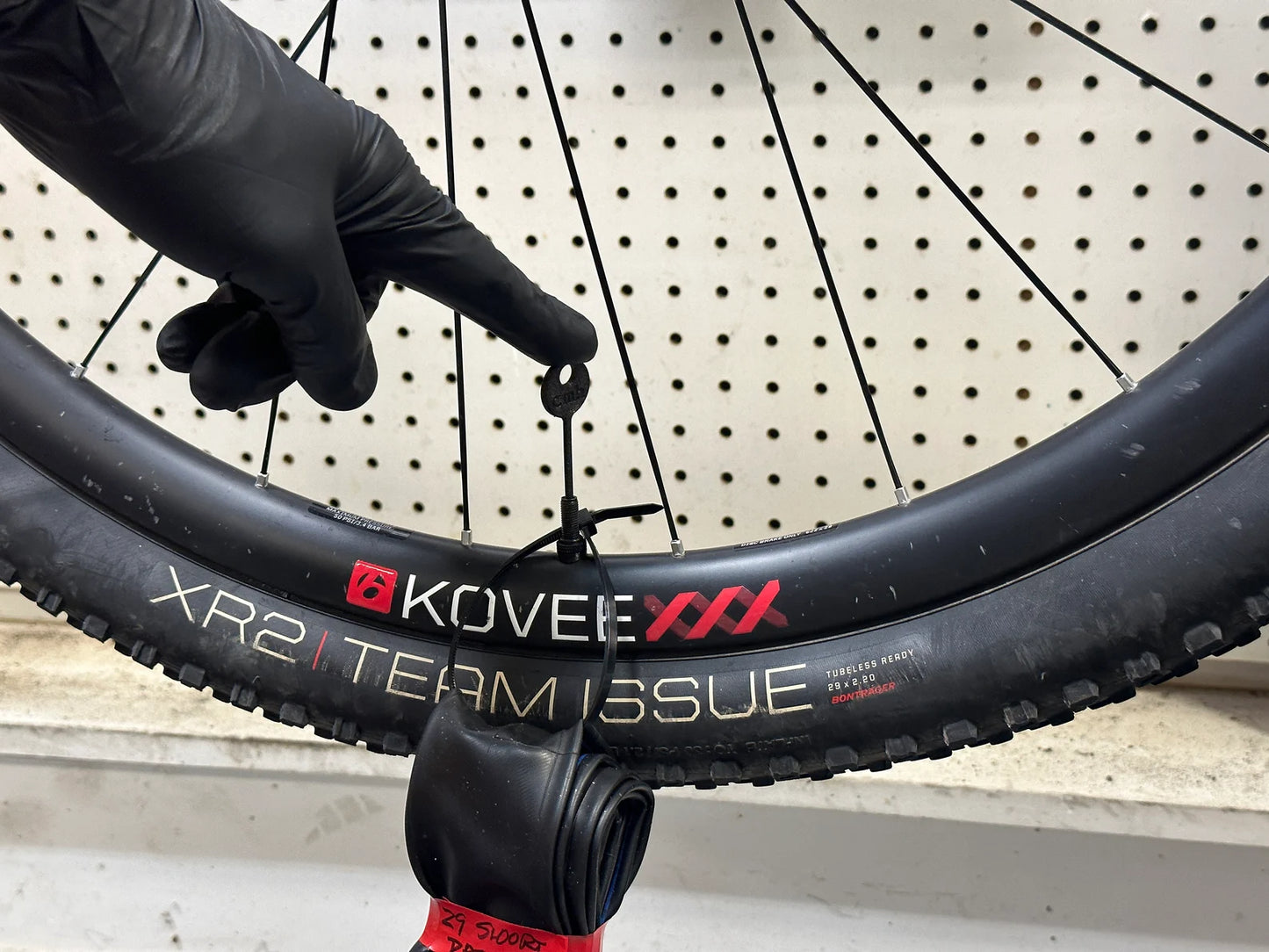 Tubeless Tire Sealant Dipstick