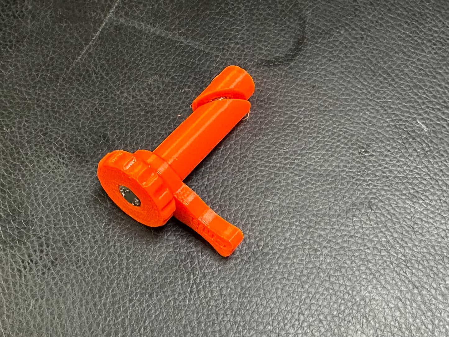 Thru-Axle Endcap Retainer
