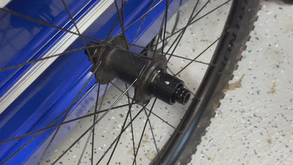 Thru-Axle Endcap Retainer